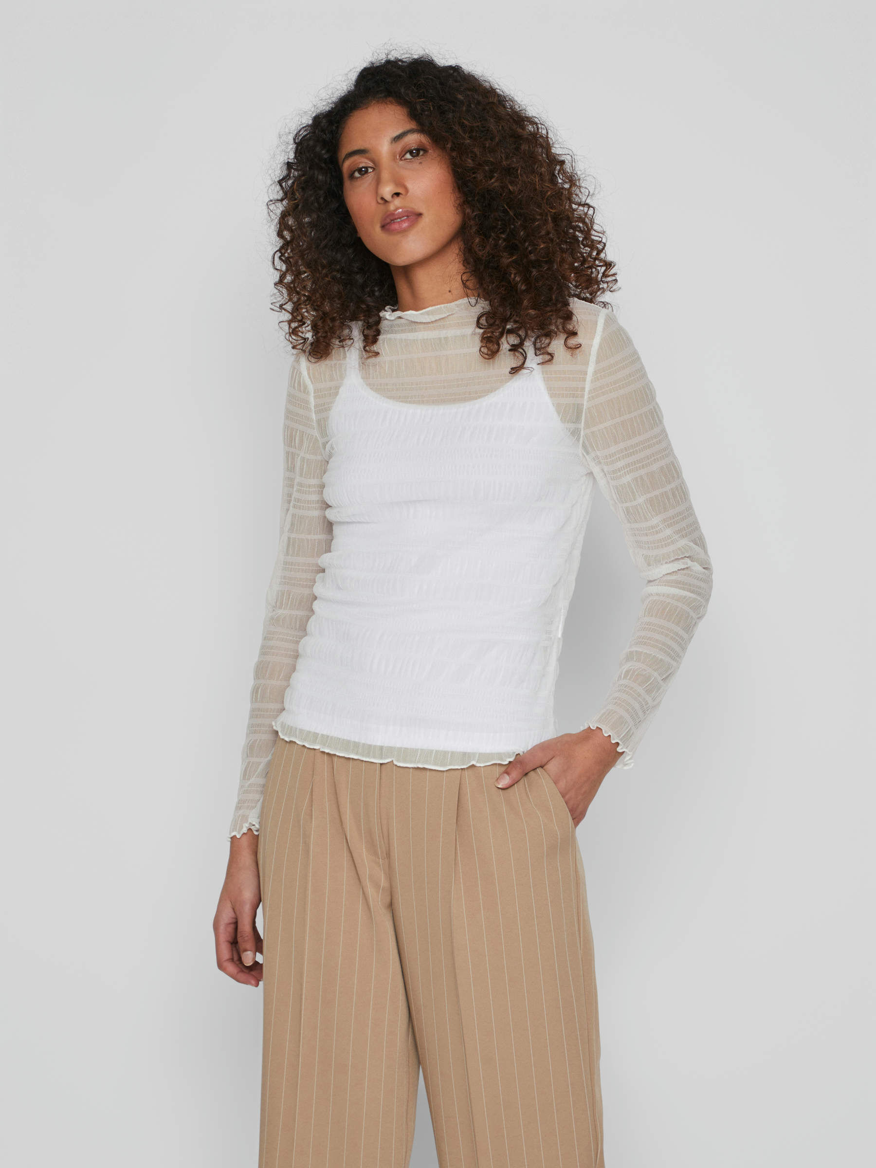 MESH TOP MET LANGE MOUWEN