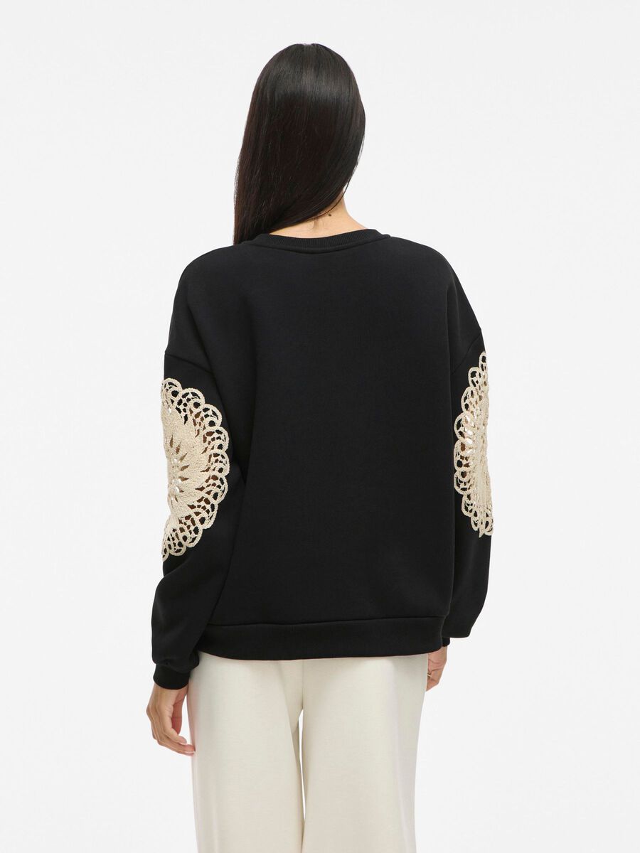 VILA VIHEIKA OVERSIZED LONG SLEEVED SWEATSHIRT, Black, highres - 14112134_Black_1234797_004.jpg