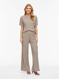 Product image thumbnail - VIPLISA PLOOIEN TOP MET KORTE MOUWEN, Simply Taupe | 4