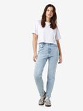 Noisy May NMMONI - RACCOURCI À TAILLE HAUTE JEAN DROIT, Light Blue Denim, highres - 27029555_LightBlueDenim_007.jpg
