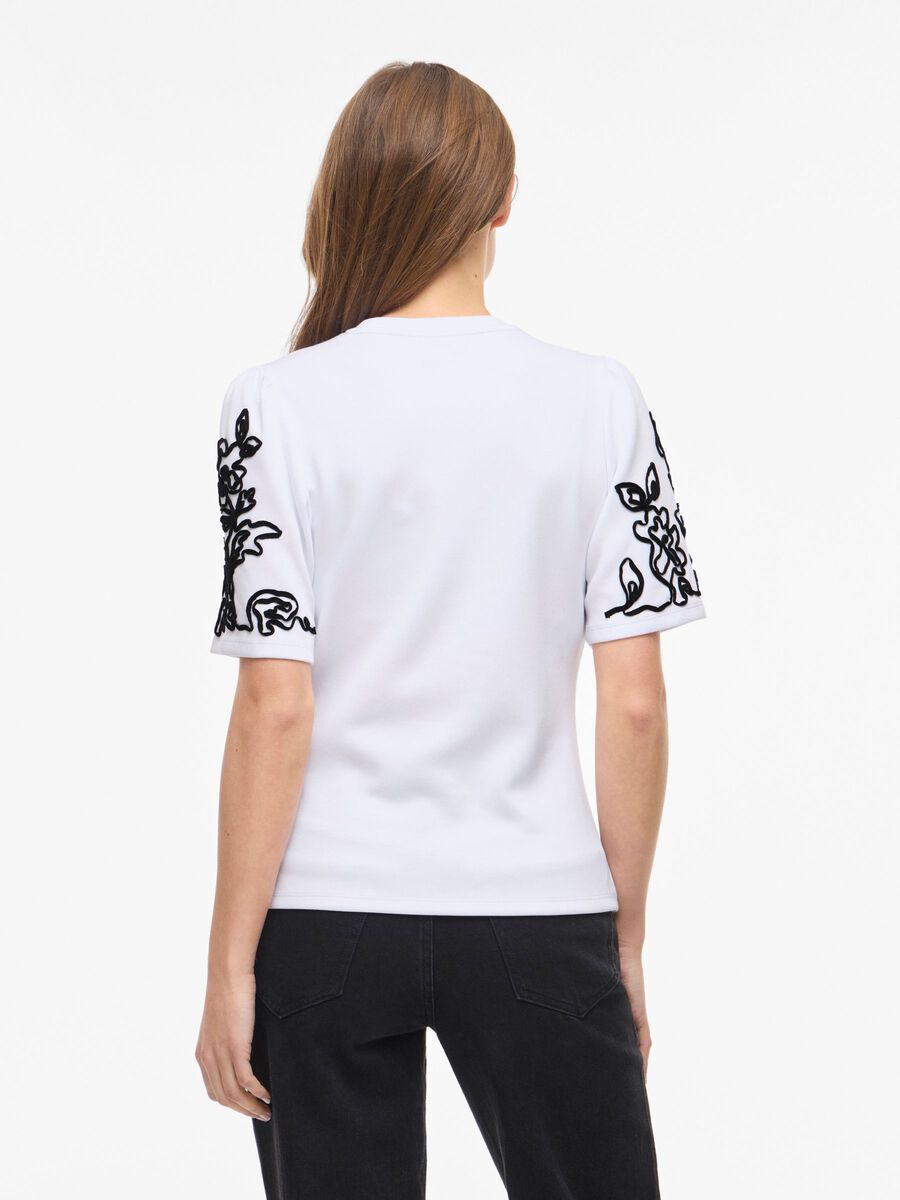 Carousel image - VIMIA ROUND NECK SHORT SLEEVED SWEATSHIRT, Snow White | 2