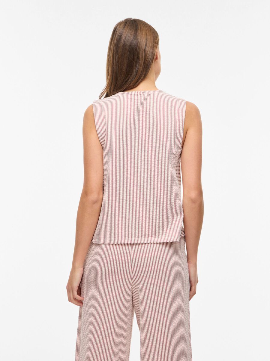 Product carousel image - VISTRIPLO - RAY&Eacute; TOP SANS MANCHES, Holly Berry | 2