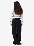 Product image thumbnail - NMHAZAL BARREL FIT JEANS, Black | 4