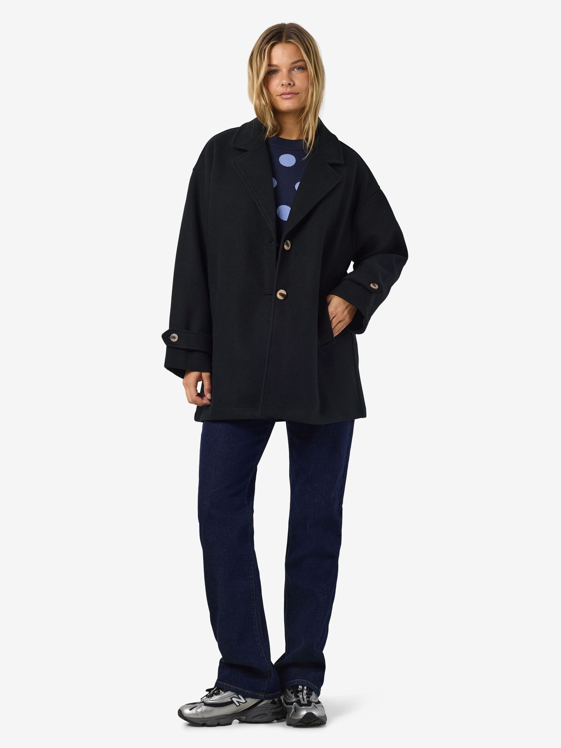 Carousel image - SHORT JACKET, Black | 8