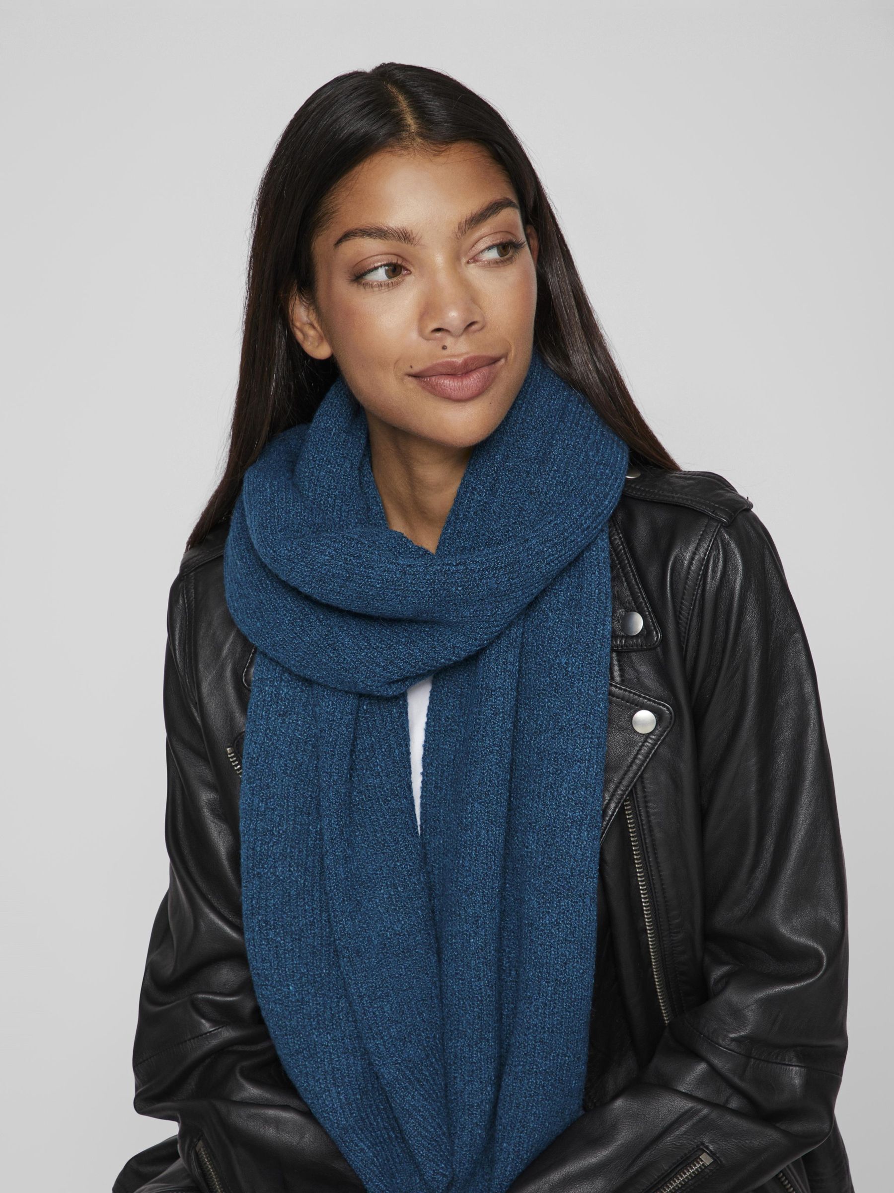 Navy blue knitted scarf best sale