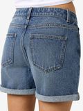 Noisy May NORMAL WAIST DENIM SHORTS, Medium Blue Denim, highres - 27010864_MediumBlueDenim_008.jpg