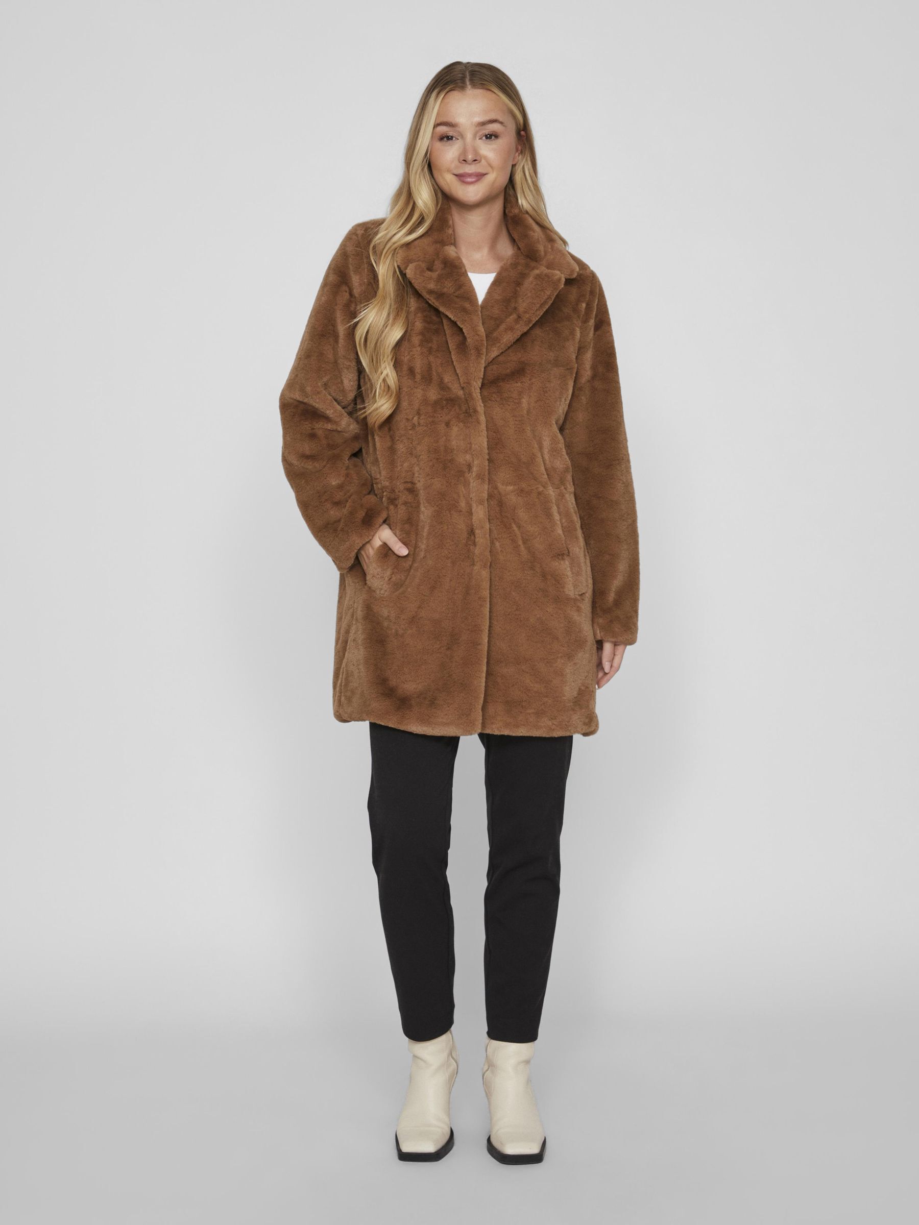 Tan fluffy sales coat