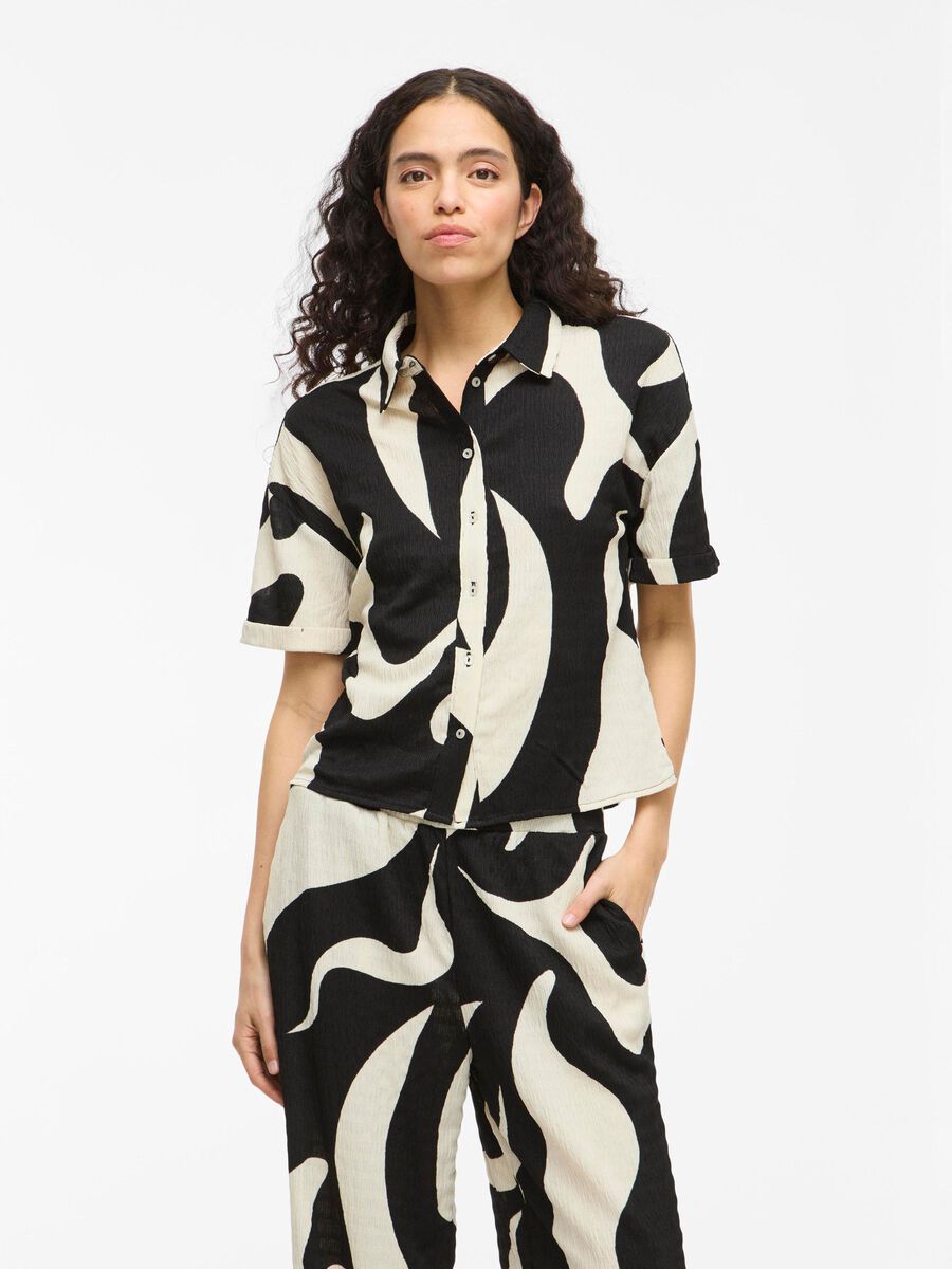 VILA VIZEYA SHORT SLEEVED SHIRT, Black Beauty, highres - 14107003_BlackBeauty_1185120_003.jpg