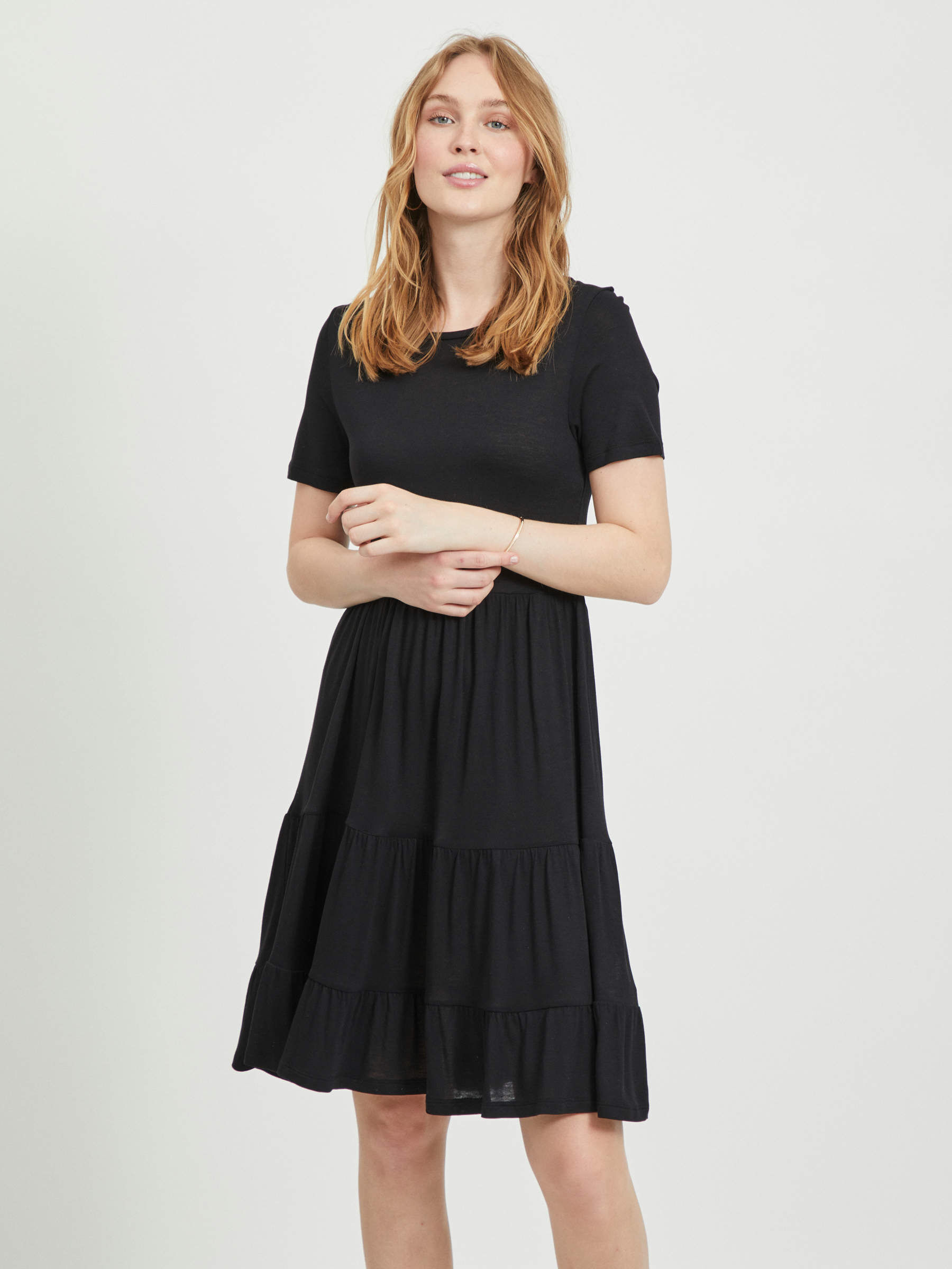 LOOSE FIT JURK MET KORTE MOUWEN Zwart VILA