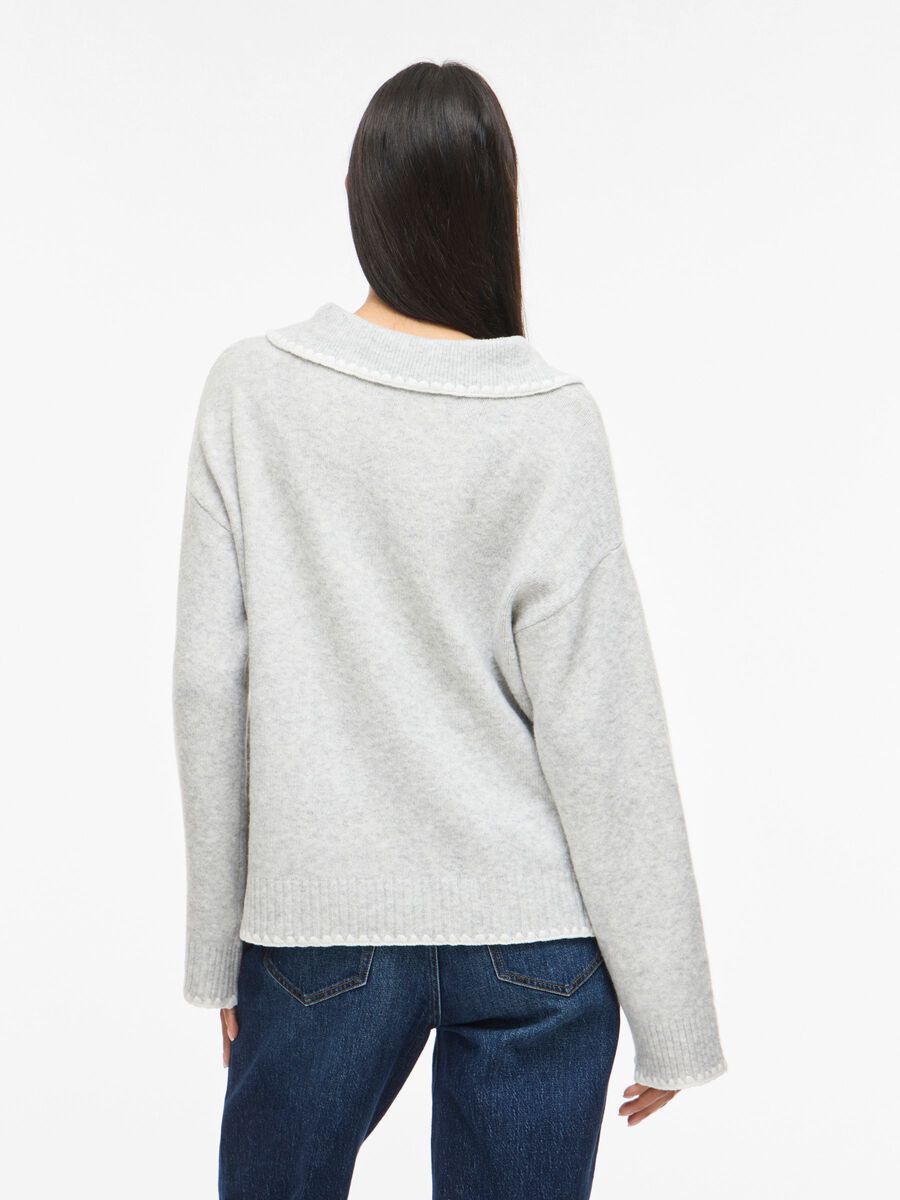 Product carousel image - V-HALS GEBREIDE TRUI, Light Grey Melange | 2