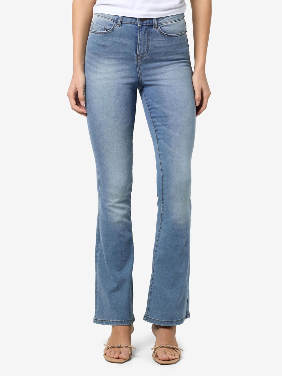 Noisy May NMSALLIE FLARED JEANS, Light Blue Denim, highres - 27019304_LightBlueDenim_003.jpg