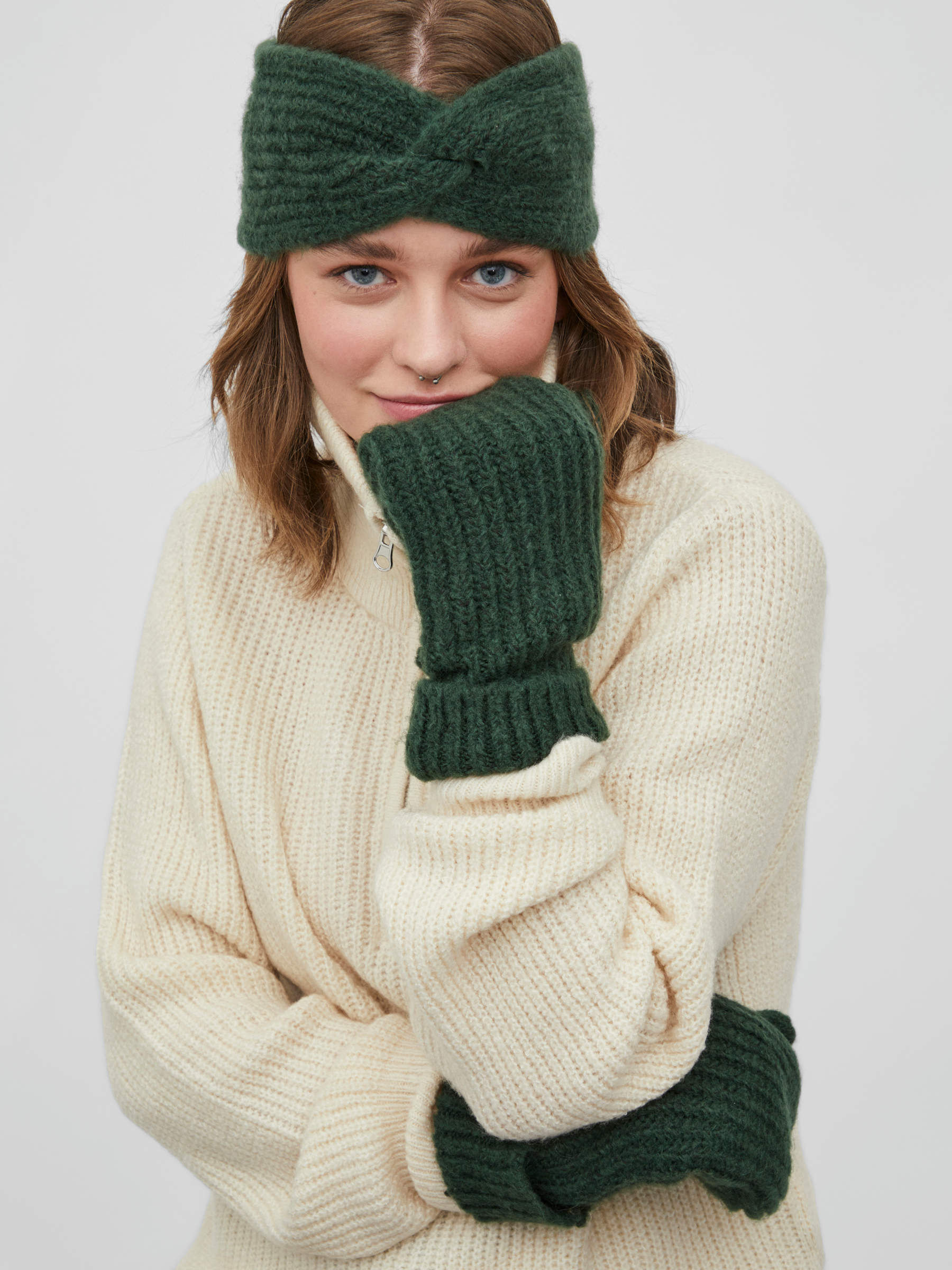 bottle green scarf and gloves