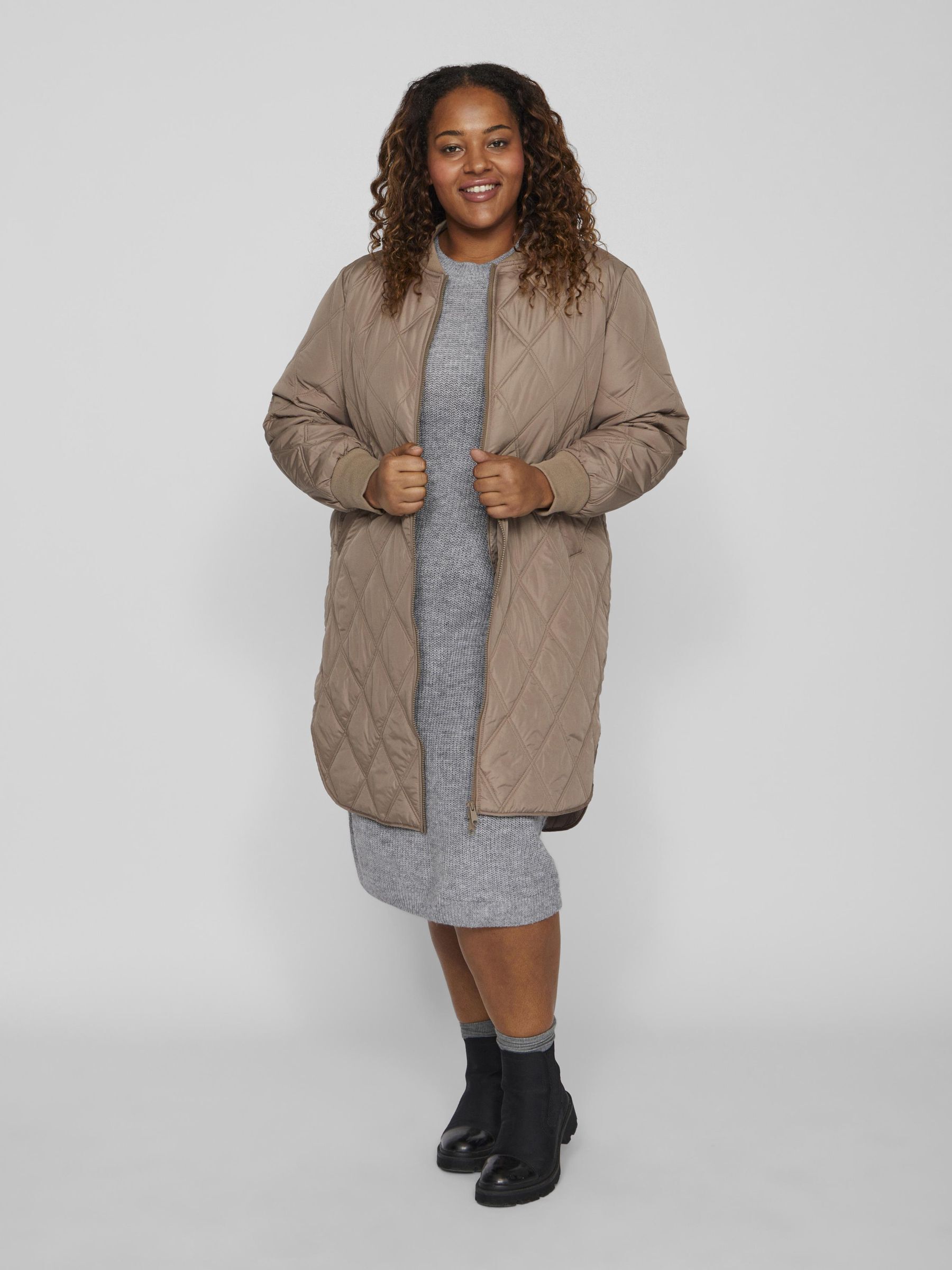 Vetements grande taille pour femme Pour les femmes aux formes genereuses VILA Official