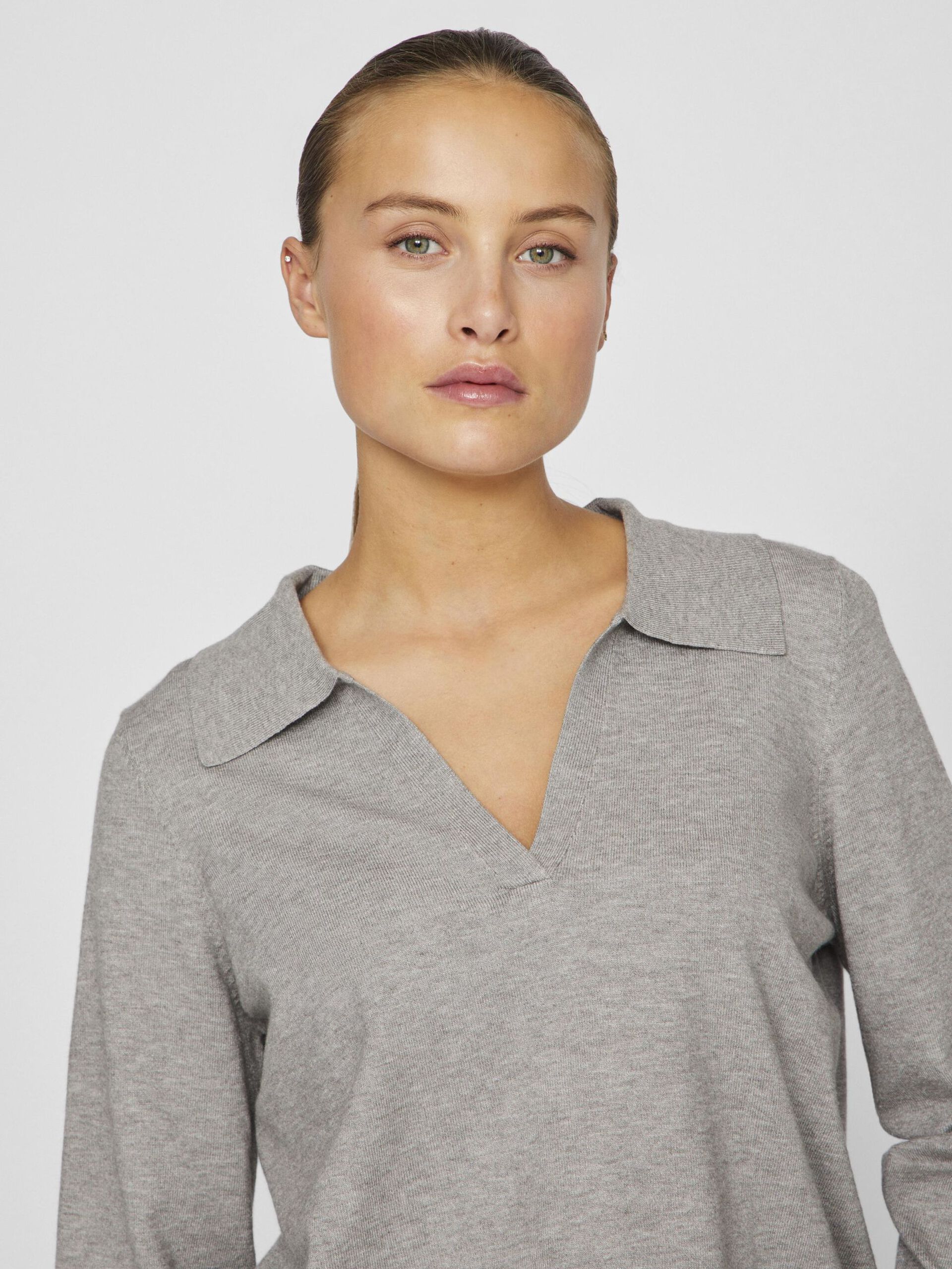 Carousel image - SPLIT COLLAR KNITTED PULLOVER, Light Grey Melange | 3