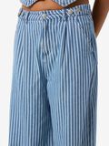 Noisy May PINSTRIPED TROUSERS, Medium Blue Denim, highres - 27034099_MediumBlueDenim_006.jpg