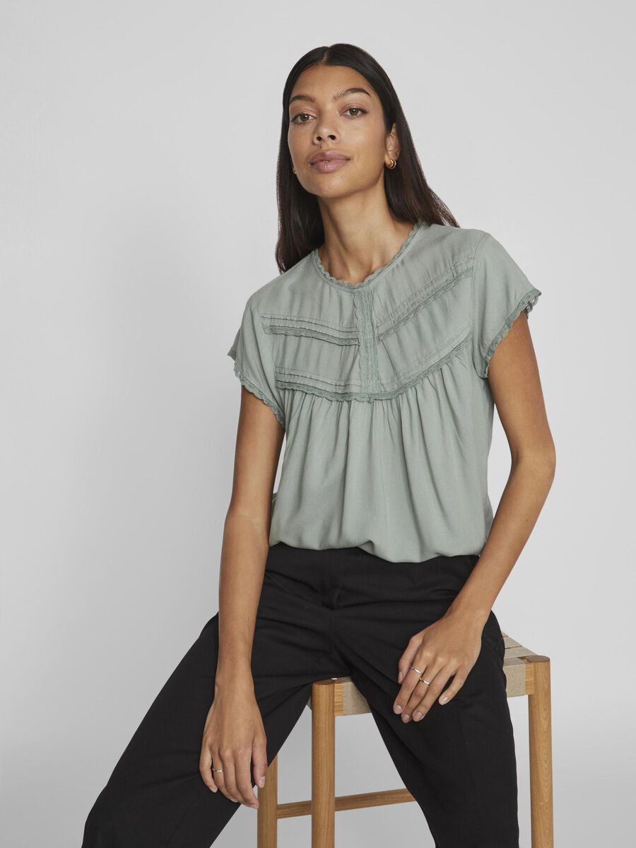 VILA DETAILED SHORT SLEEVED TOP, Green Milieu, highres - 14099307_GreenMilieu_003.jpg