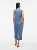 VILA VINONA MIDI JEANSKLÄNNING, Medium Blue Denim, highres - 14113600_MediumBlueDenim_004.jpg