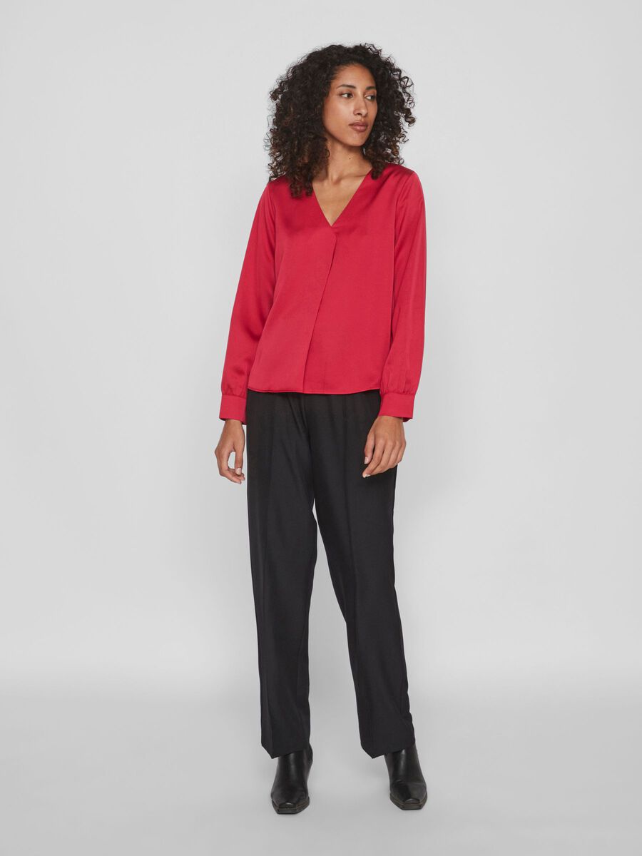 SHOP THE LOOK - vlpsy2023w26frijun53_1688114253102_14086138_LovePotion_005.jpg