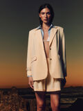 SHOP THE LOOK - vlpsy2025w20frimay29_1747395768252_custom-0.jpg